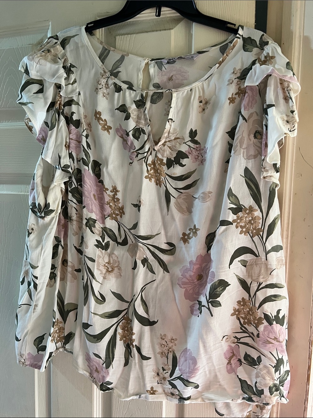 SO Floral Ruffle Sleeve Blouse in White with Pink & Green